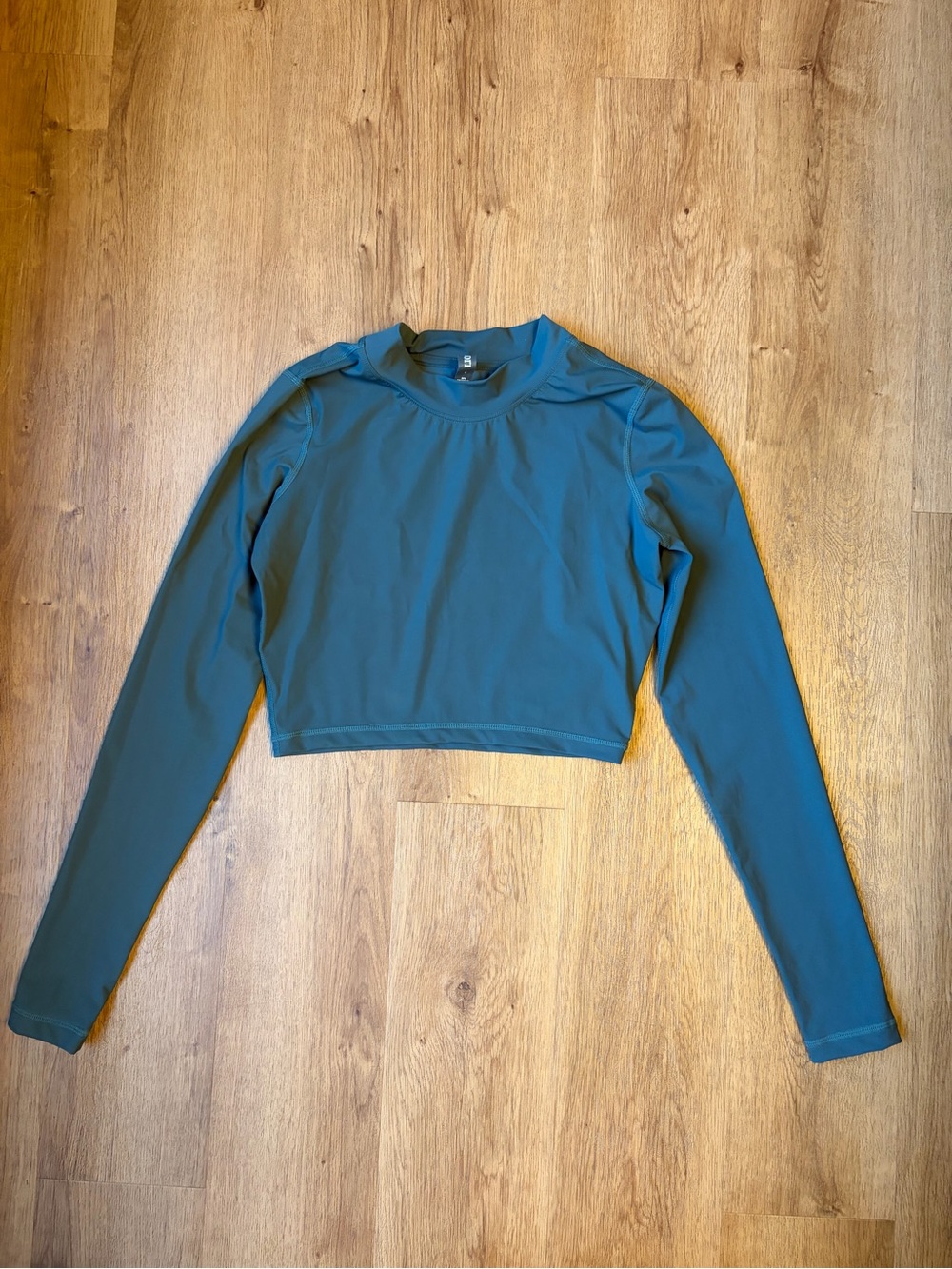 Vuori Dune Crop Top Long Sleeve Teal Blue Women’s Small VW1024 Swim Surf